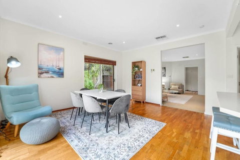 Magnificent Beachside Living At Heart Of Mornington - Accommodation Bookings 2
