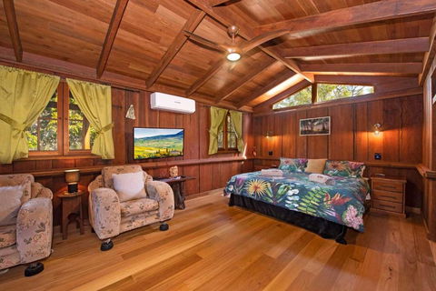 MANGO LODGE River Heads - Accommodation Bookings 1