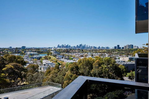 Maribyrnong Marvel Charm With Cityscape Bliss - Accommodation Bookings 3