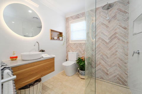 Marche Home Stay, Immaculate Presentation, Private & Relaxing - Accommodation Bookings 3