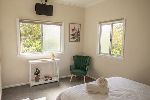 Marnita Farmhouse At Golden Grove Estate Winery - Accommodation Bookings 3