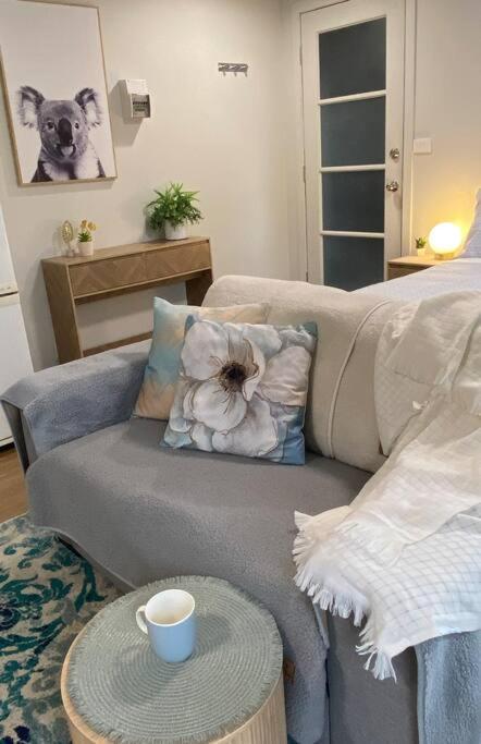 MEPLE, Tiny Home, Pets, Walk2Food, WiFi, Bfast, - Accommodation Bookings 2