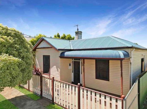 Milton House, Hamilton - Accommodation Bookings 0
