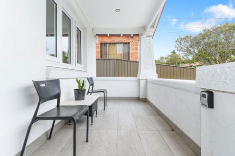Mins To Mall Convenient 3 Beds Classic Charm Home - Accommodation Bookings 2