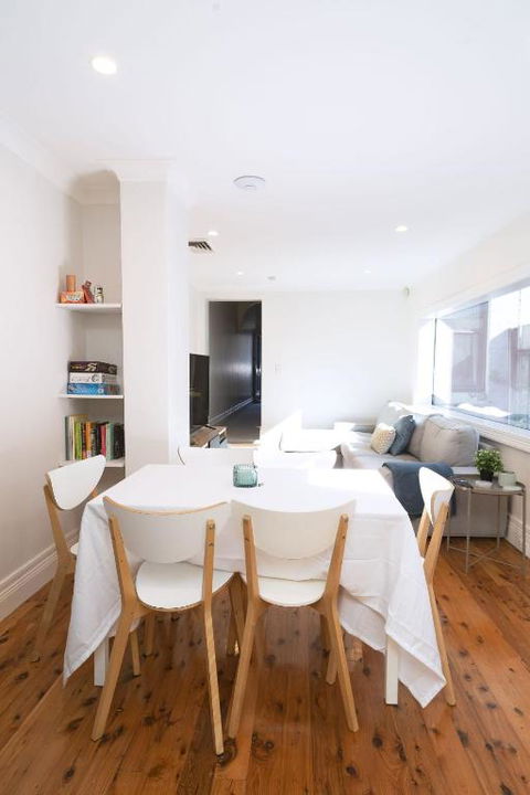 Modern 3 Bed Home In Tempe Near Airport City - Accommodation Bookings 2