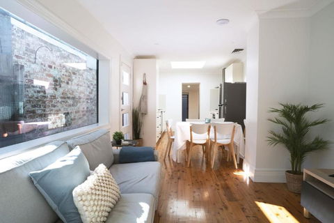 Modern 3 Bed Home In Tempe Near Airport City - Accommodation Bookings 3