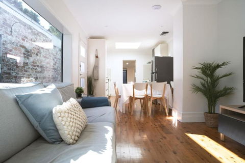Modern 3 Bed Home In Tempe Near Airport City - Accommodation Bookings 0