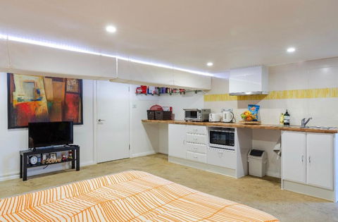 Modern & Homely Comfort - Accommodation Bookings 2