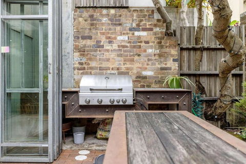 Modern & Stylish 3BR In Redfern - Accommodation Bookings 1