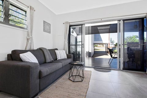 Modern Luxury Studio Apartment - Accommodation Bookings 2