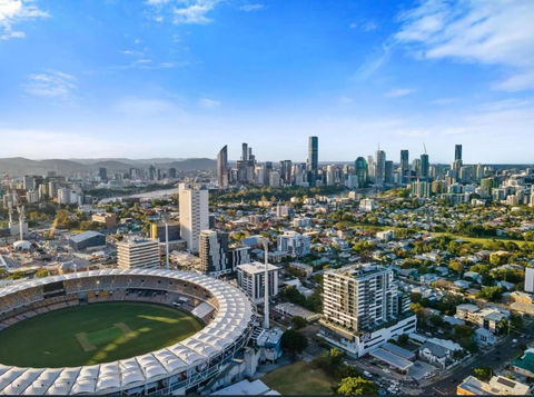 Modern Meets The Gabba - Accommodation Bookings 1