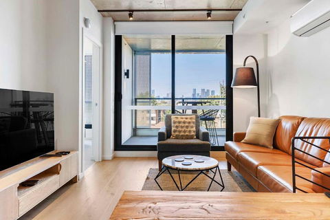 Modern Urban Retreat In Brunswick - Accommodation Bookings 0