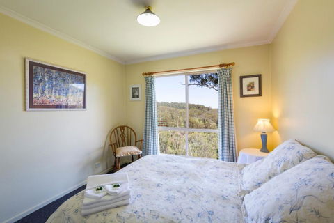 Moffat Falls Cottage Overlooking Waterfalls And Mountains - Accommodation Bookings 3
