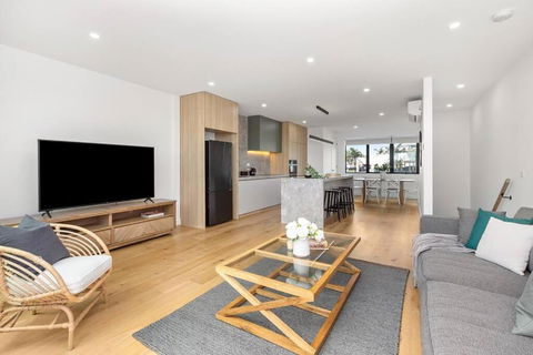 Mordialloc Coastal Paradise 2 - Accommodation Bookings 3