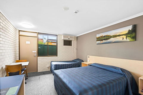 Morayfield Tavern - Accommodation Bookings 1