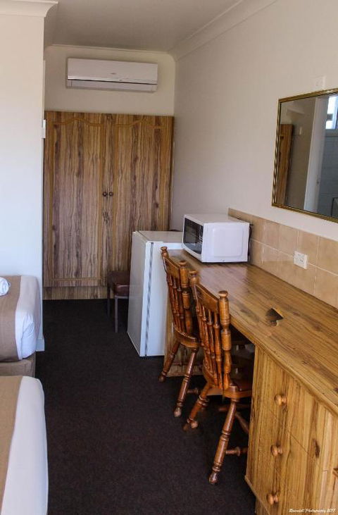 Motel Riverina - Accommodation Bookings 1