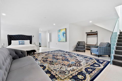 Mount Archer Manor - Accommodation Bookings 1