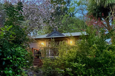 Mountain Cottage In Dandenong Ranges - Accommodation Bookings 0