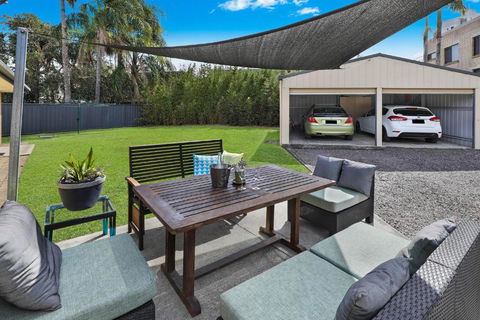 NAROO7- PRIME, CENTRE OF MOOLOOLABA LOCATION - Accommodation Bookings 3