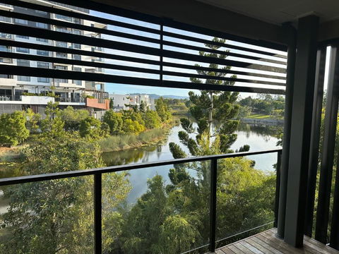 Near New 4br Townhouse Next To Shopping Mall - Accommodation Bookings 1