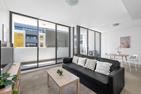 NEW 3BR Apt In Kingsgrove Sleeps 7 - Accommodation Bookings 3