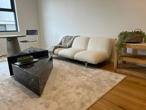 NEW BOUTIQUE 1bd Apt - Accommodation Bookings 2