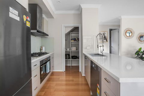 New Comfort House Near Box Hill - Accommodation Bookings 1