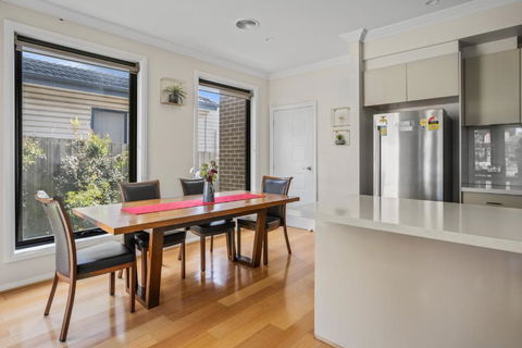 New Comfort House Near Box Hill - Accommodation Bookings 2