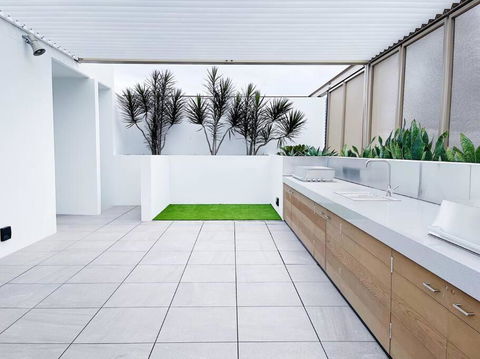 New Modern Apartment Next To Westfield Chermside - Accommodation Bookings 1