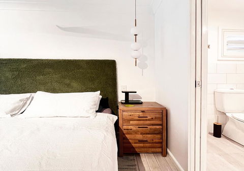 NEW Serene Modern Oasis - Accommodation Bookings 3