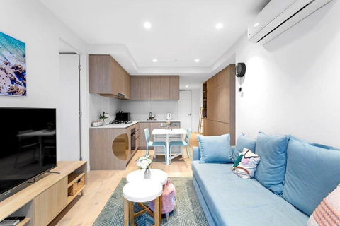 NEW Skyline View Luxury Apt Homey Heart Of ADL - Accommodation Bookings 1