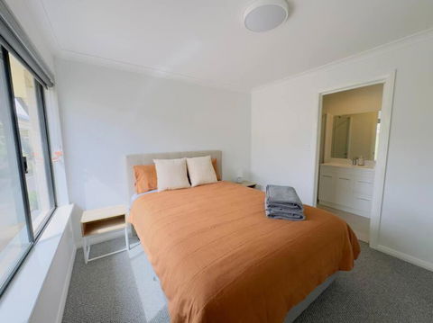 New Unit On Oswald - Accommodation Bookings 2