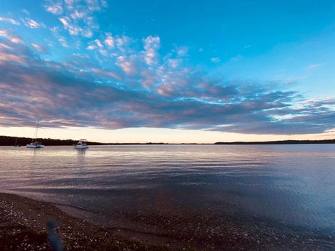 New Property Seabreeze Bungalow - Lakeview Sunset Delight At Sunshine On Lake Macquarie - Accommodation Bookings 0