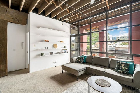 New York Style Apartment In Chippendale NSW - Accommodation Bookings 3