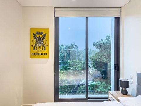 Next To Station Family & Friend Free Parking - Accommodation Bookings 2