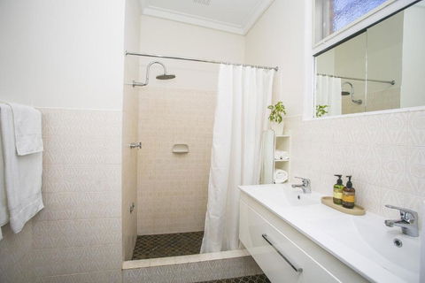 NOR214 - Northstead Coastal Charm - Accommodation Bookings 3