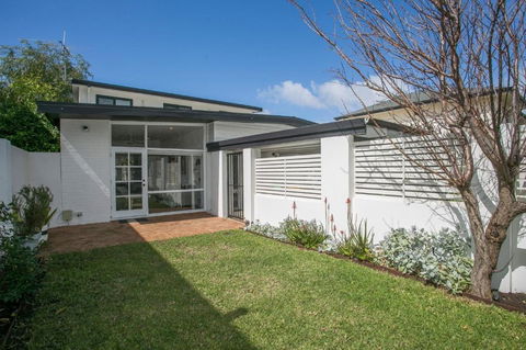NOR214 - Northstead Coastal Charm - Accommodation Bookings 2