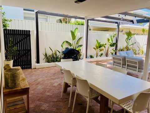 NOR214 - Northstead Coastal Charm - Accommodation Bookings 1