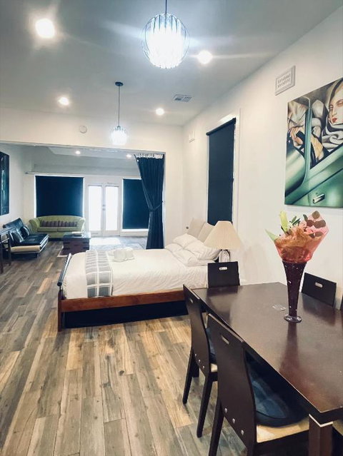 Northcote Spacious Studio - Accommodation Bookings 0