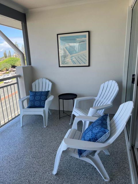 Ocean View - Alexandra Headlands Beachfront Unit - Accommodation Bookings 1