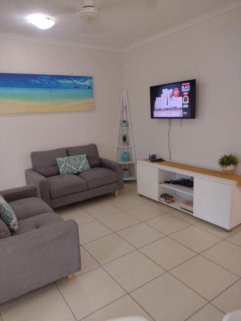 Ocean Breeze Apartments Hervey Bay - Accommodation Bookings 3