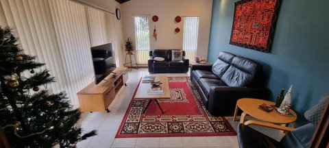 Ocean Street Delight - Accommodation Bookings 2