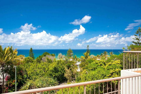 Ocean Terraces Split Level Apartment At The Beach - Accommodation Bookings 0