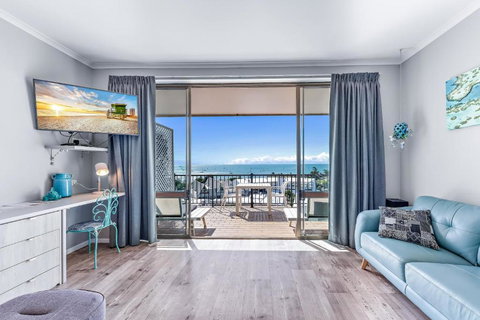 Ocean View 16A Studio Pool & Spa Wi-Fi - Accommodation Bookings 1