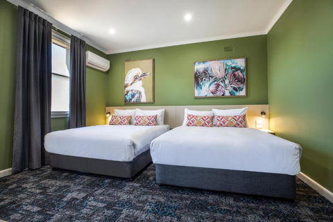 Nightcap At Pritchards Hotel - Accommodation Bookings 3