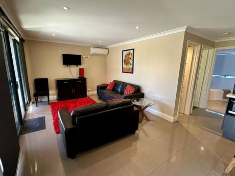 Ocean View Executive Apartment 1 - Accommodation Bookings 3