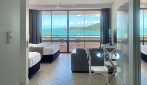 Ocean View 33A Studio Pool Ocean View WIFI - Accommodation Bookings 0
