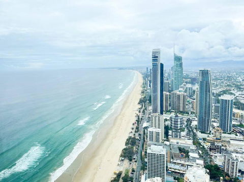 Ocean View 3Bed Apt In Surfers - Accommodation Bookings 0