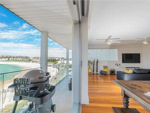 Ocean View Luxury 3 Bedroom Home With Balcony - Accommodation Bookings 2