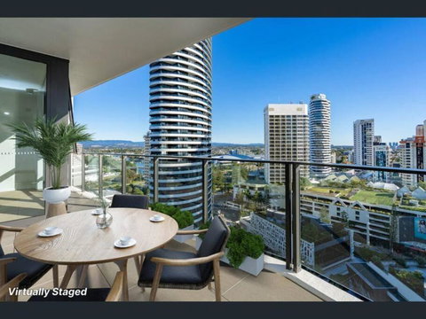 Ocean Views In The Heart Of Broadbeach! - Accommodation Bookings 2